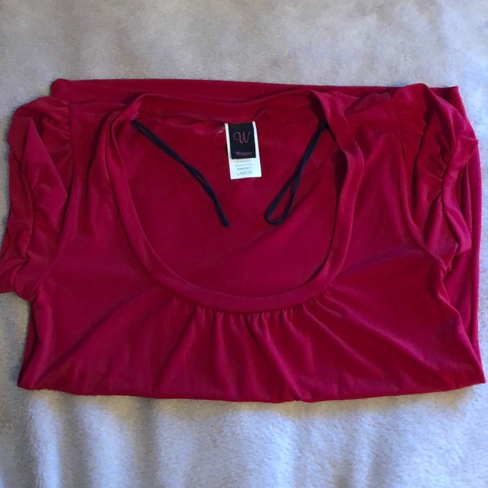 Red top - Picture 5 of 5